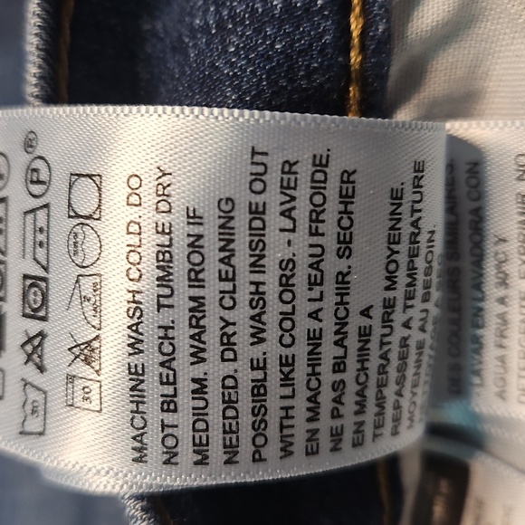 Levi's Boyfriend Mid Rise Women's Jeans  In Lapis Gem - Medium Wash - Picture 10 of 10